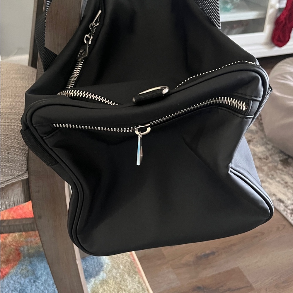 Versace Weekender Bag-NEW - Picture 4 of 12